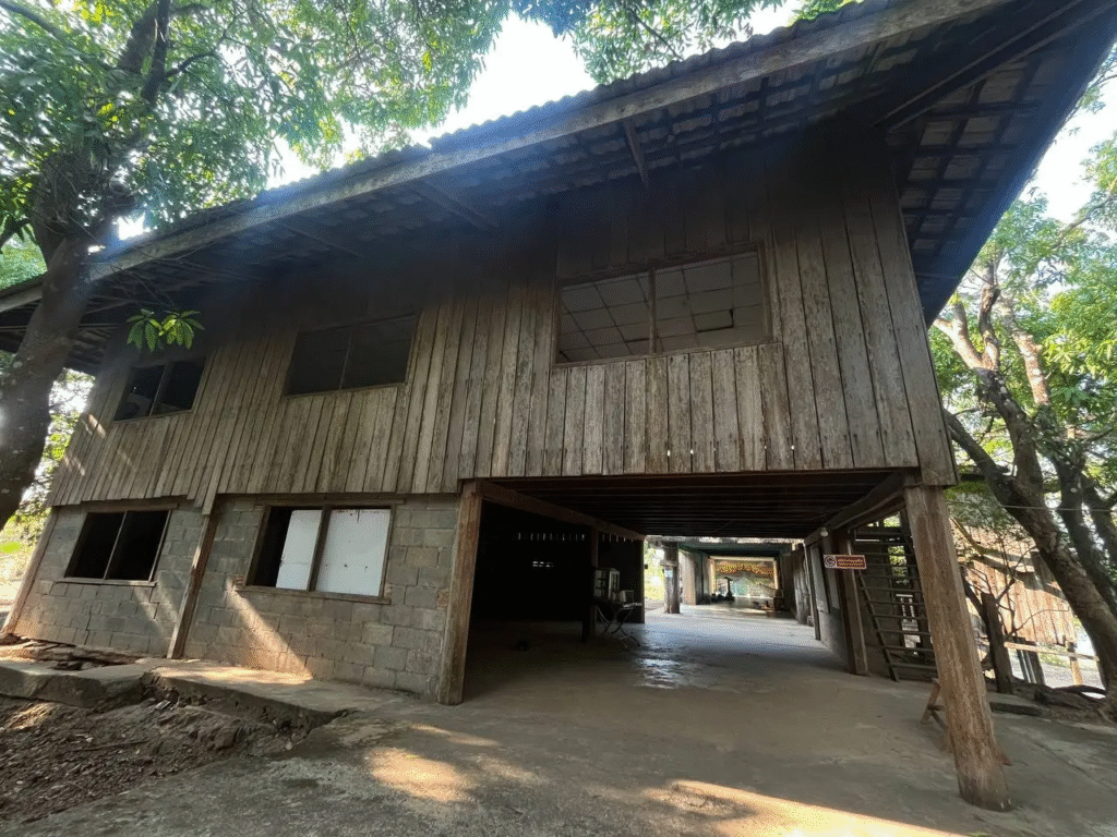 Digital Nomad Anlong Veng